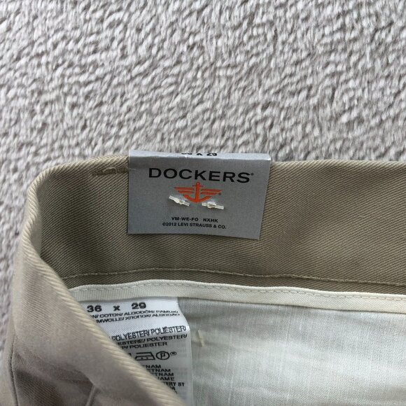 NWT Dockers Mens Pants 36x29 Khaki D4 Chino Straight Leg Workwear Classic Fit - Picture 10 of 16